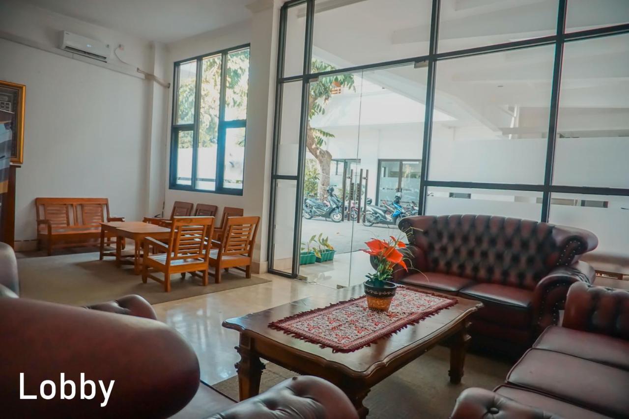 Al Ashri Inn By Urban Yogyakarta Exterior foto